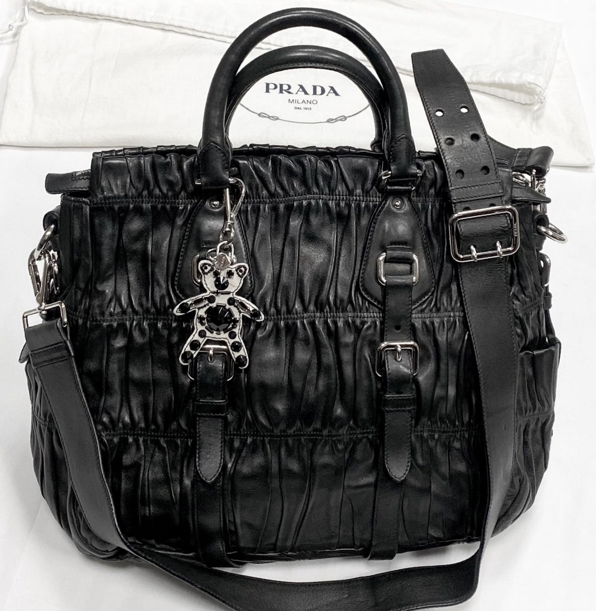 Сумка Prada размер 35/25 цена 117 413 руб