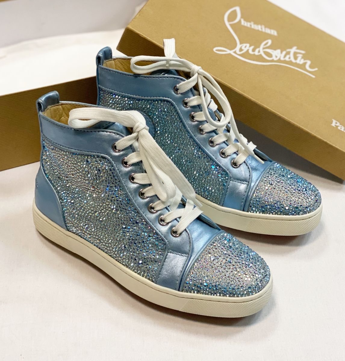 Кеды/камни/ Louboutin размер 37 цена 30 770 руб 