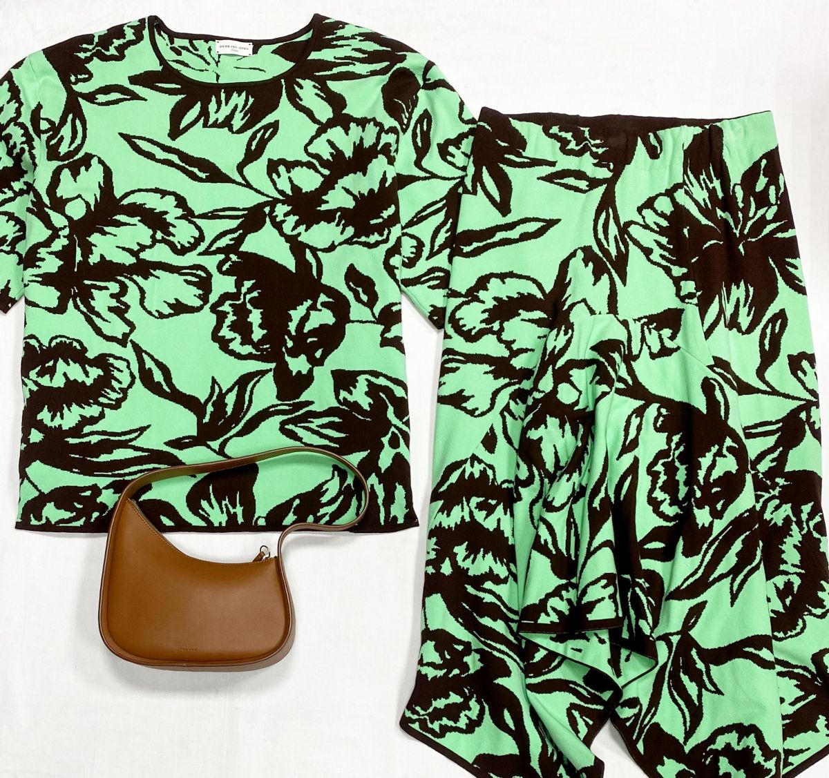 Костюм Dries Van Noten размер 42 цена 23 483 рубСумка The Row