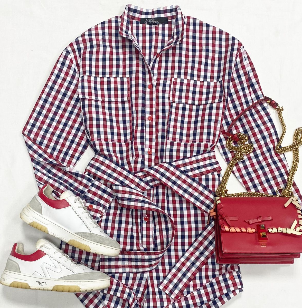 Комбинезон Mishanya размер M цена 7 828 руб
Кроссовки Weekend/ Max Mara/ размер 37 цена 10 959 руб
Сумка Fendi 