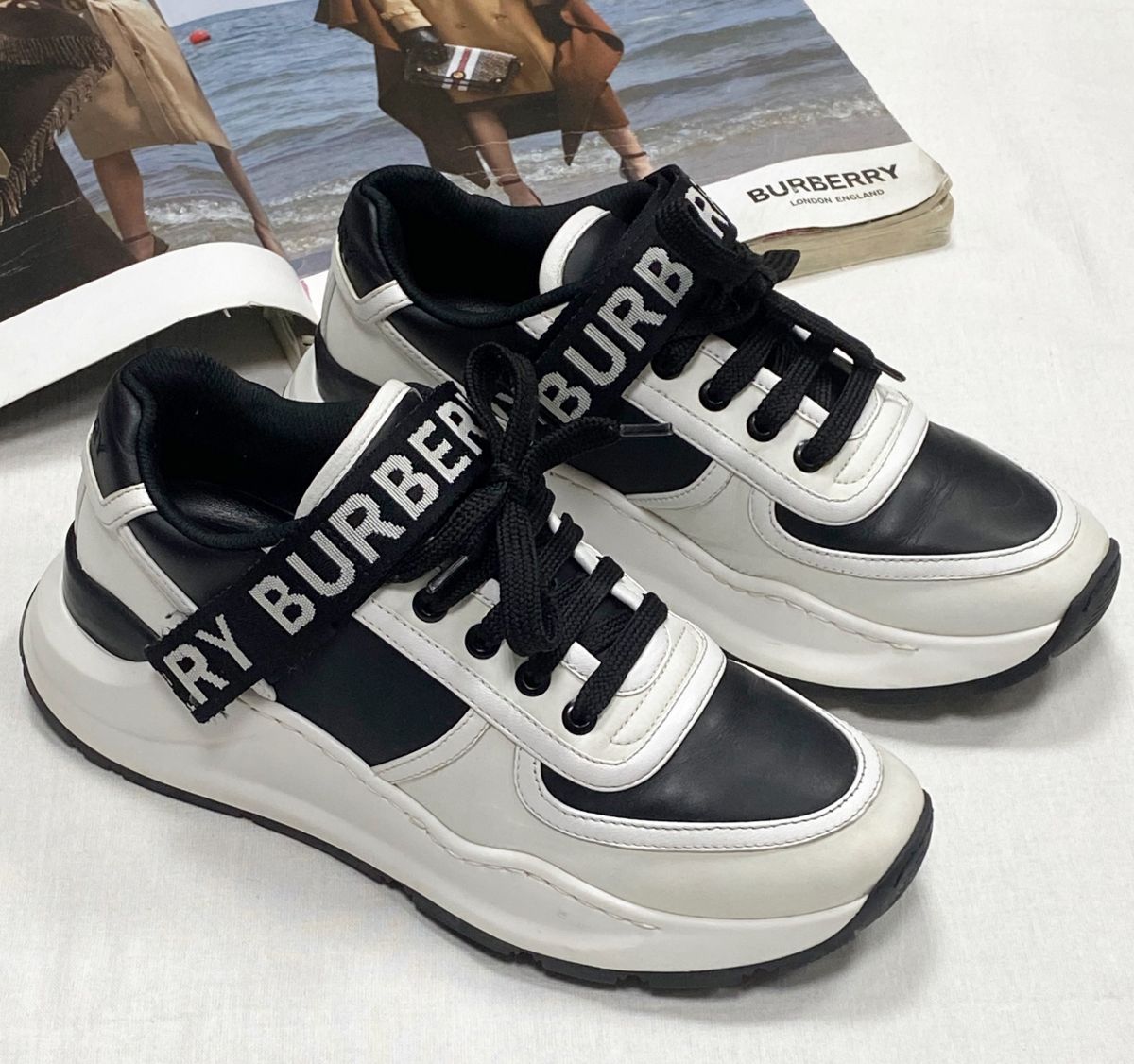 Кроссовки Burberry размер 37 цена 23 483 руб
