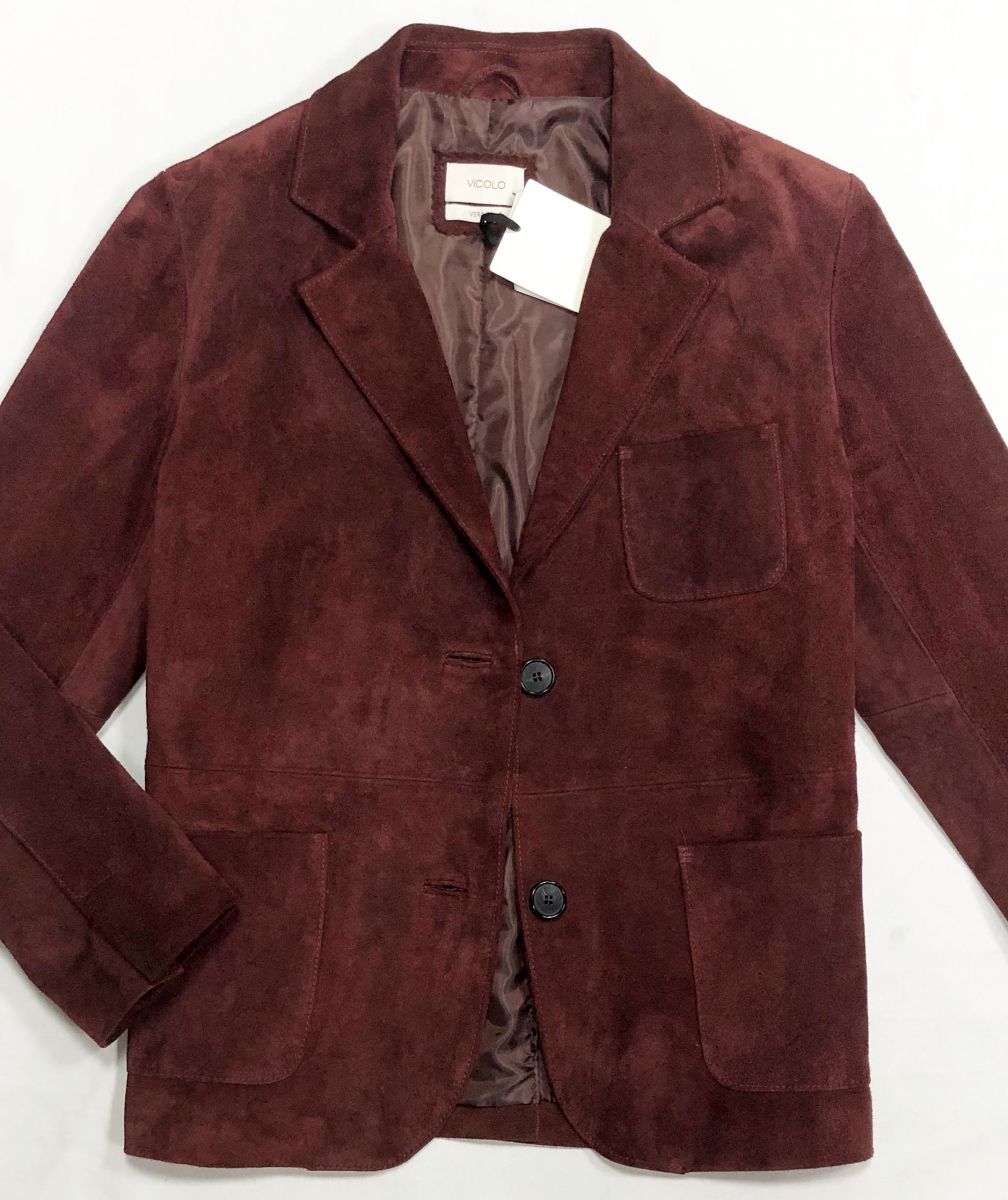 Жакет /замша/ Vicolo размер S цена 36 007 руб/ с биркой/ 
Кеды Christian Dior размер 37.5 цена 31 310 руб