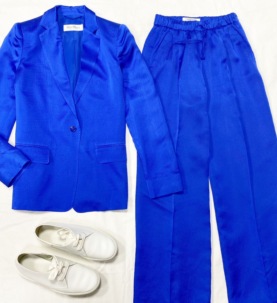 Костюм / жакет + брюки / шелк / Max Mara размер 38 цена 23 483 руб 
Ботинки Hermes размер 40 цена 78 275 руб