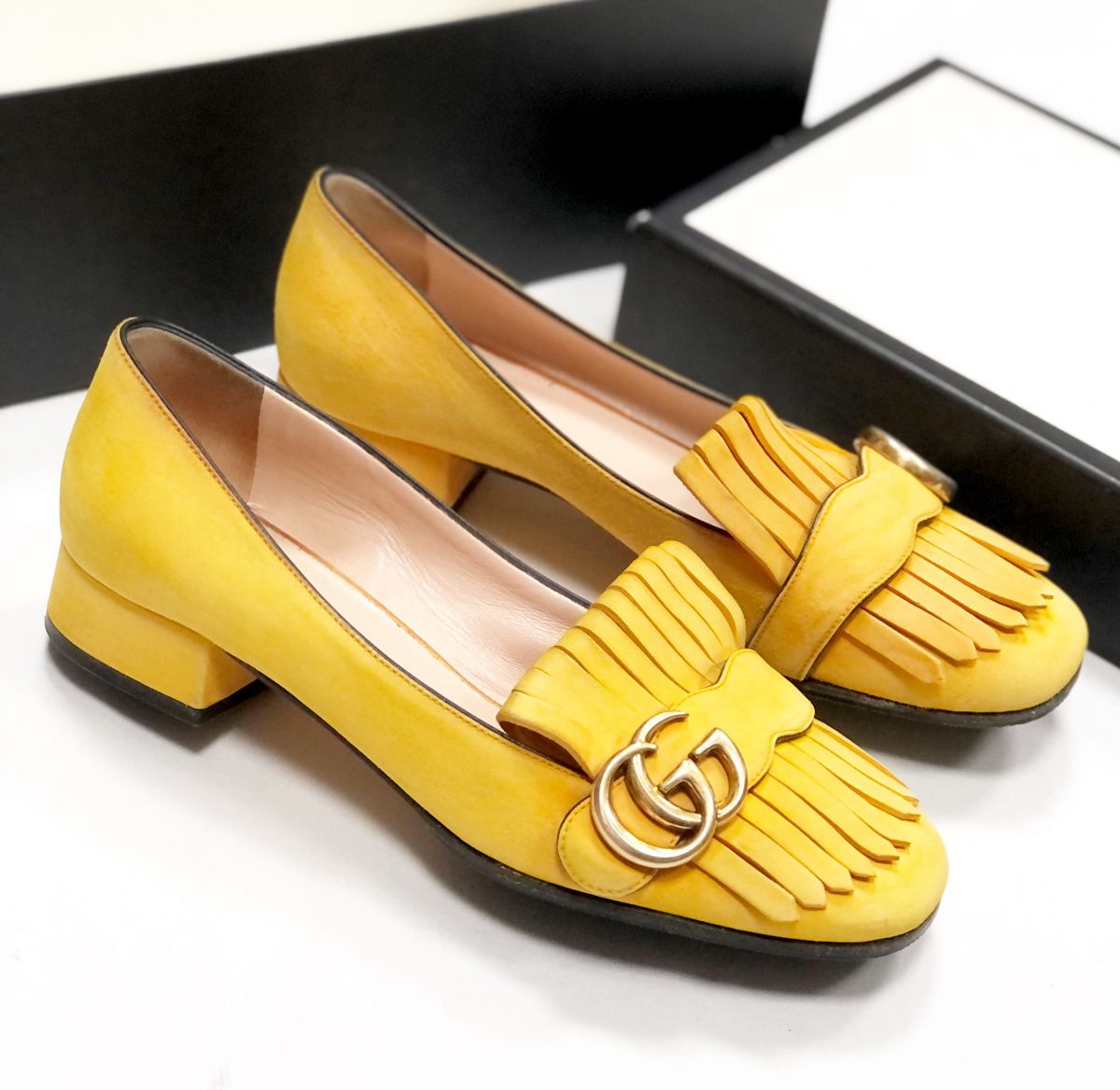 Туфли Gucci размер 37 цена 15 385 руб
