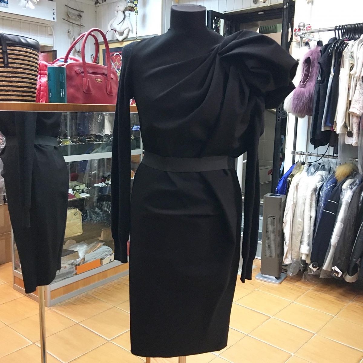 Платье Lanvin  размер 38 цена 15 385 руб 