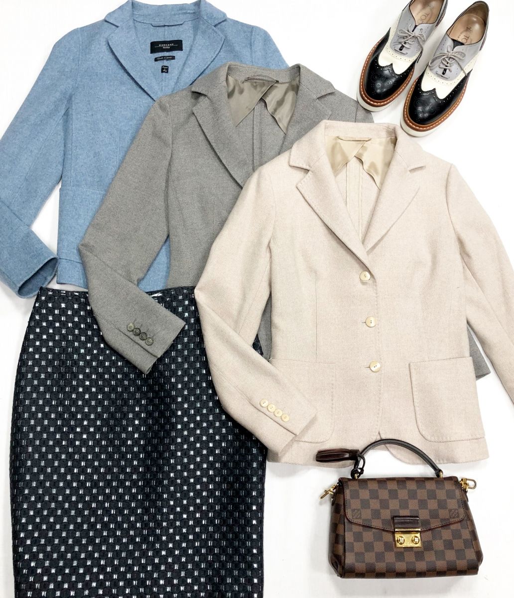 Жакеты Weekend/ Max Mara/ размер 42 цена от 12 524 руб до 15 655 руб
Юбка Max Mara размер 42 цена 7 828 руб
Ботинки Tods размер 39 цена 10 959 руб
Сумка Louis Vuitton