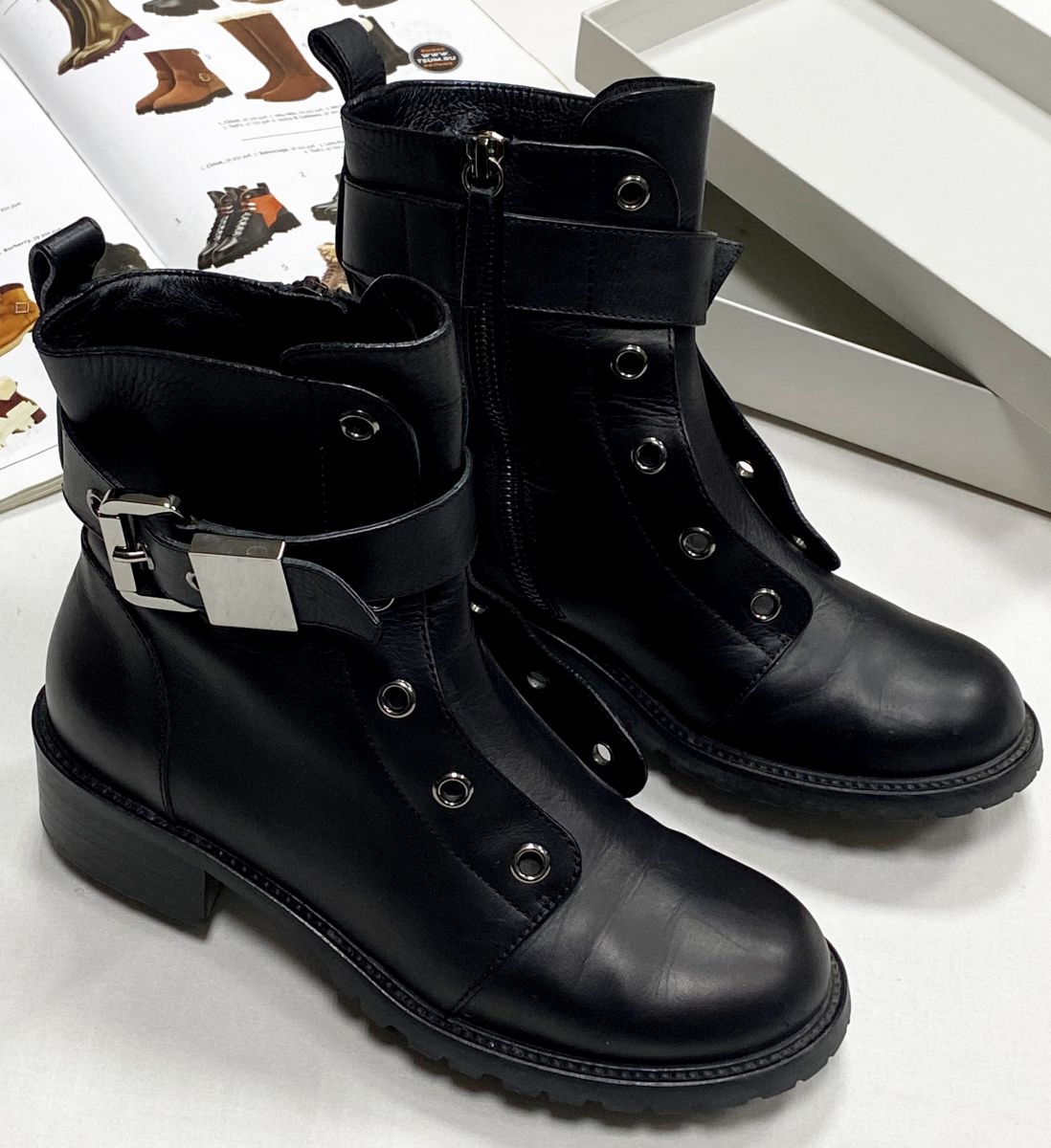 Ботинки Giuseppe Zanotti размер 38 цена 15 655 руб
