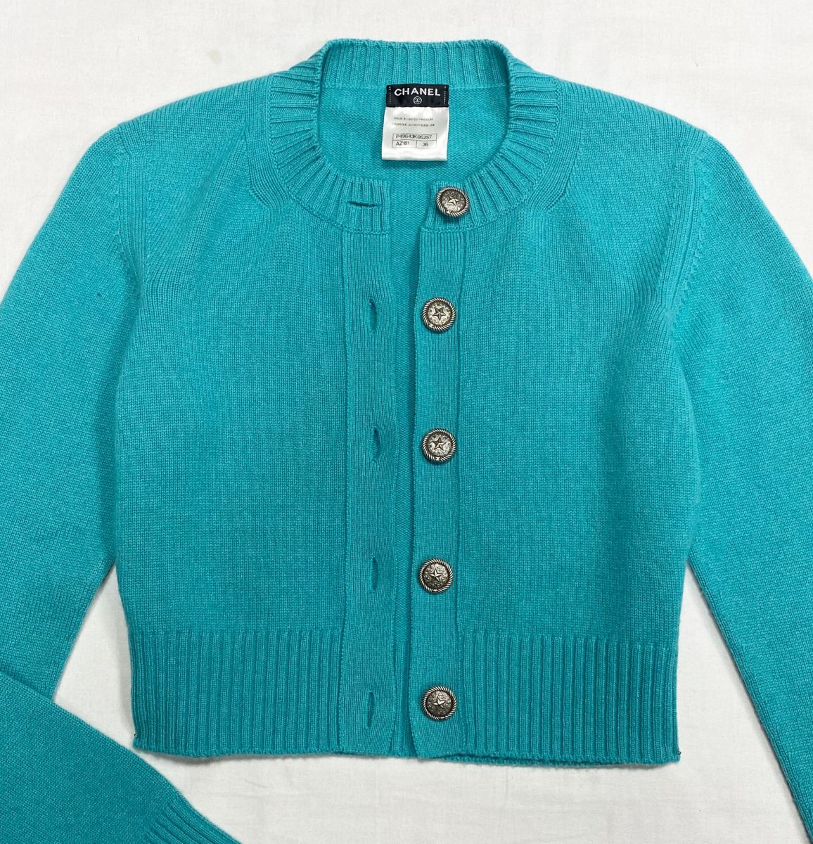 Кардиган-Кофта Chanel размер 36 цена 46 965 рубТуфли Chanel размер 38 цена 31 310 руб