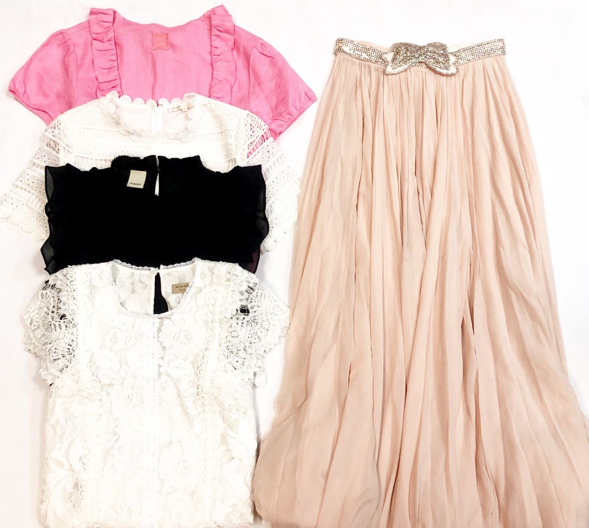 Топы /лён/ ажур/ 120% Lino / MAJE/ Pinko / Burberry размер 1/42 / 40 цена от 3 077 руб до 4 616 рубЮбка /камни/ размер S цена 1 539 руб
