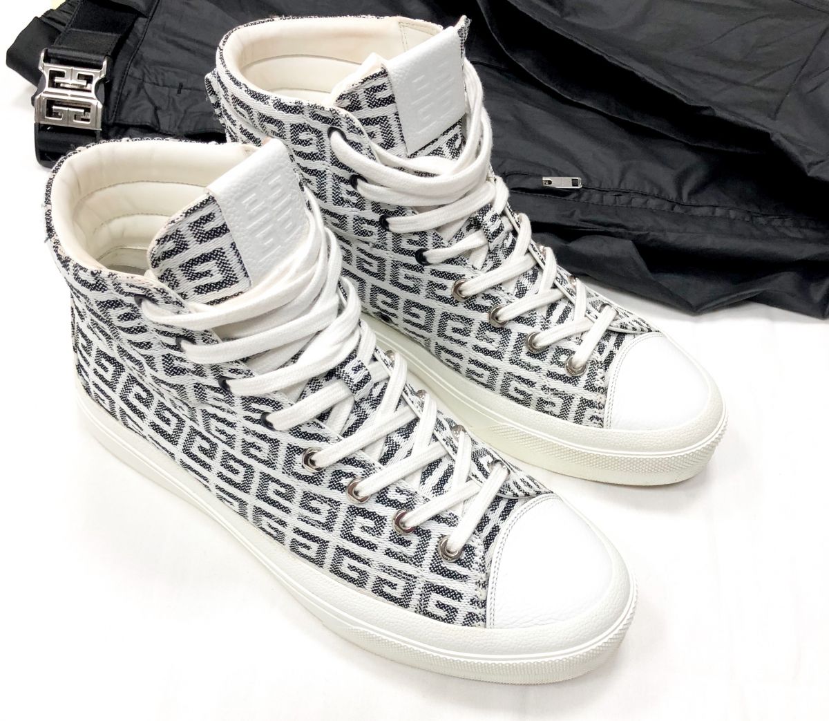 #MechtamenКеды GIVENCHYРазмер 43 цена 31 310 руб
