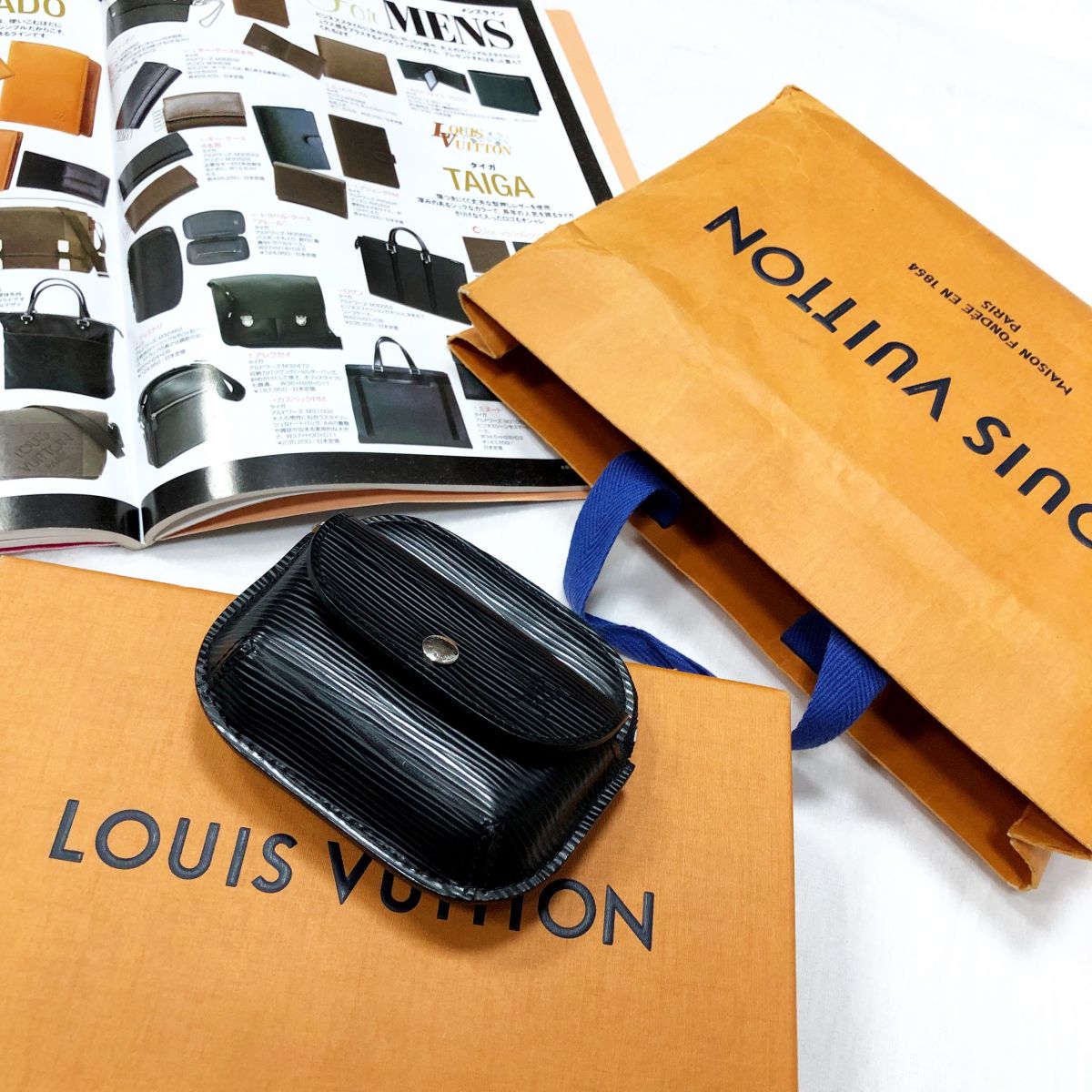 Кошелек LOUIS VUITTON цена 15 655 руб 