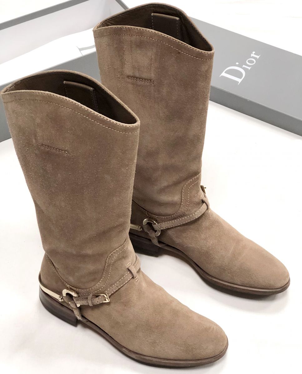 Сапоги Christian Dior размер 38.5 цена 15 655 руб
