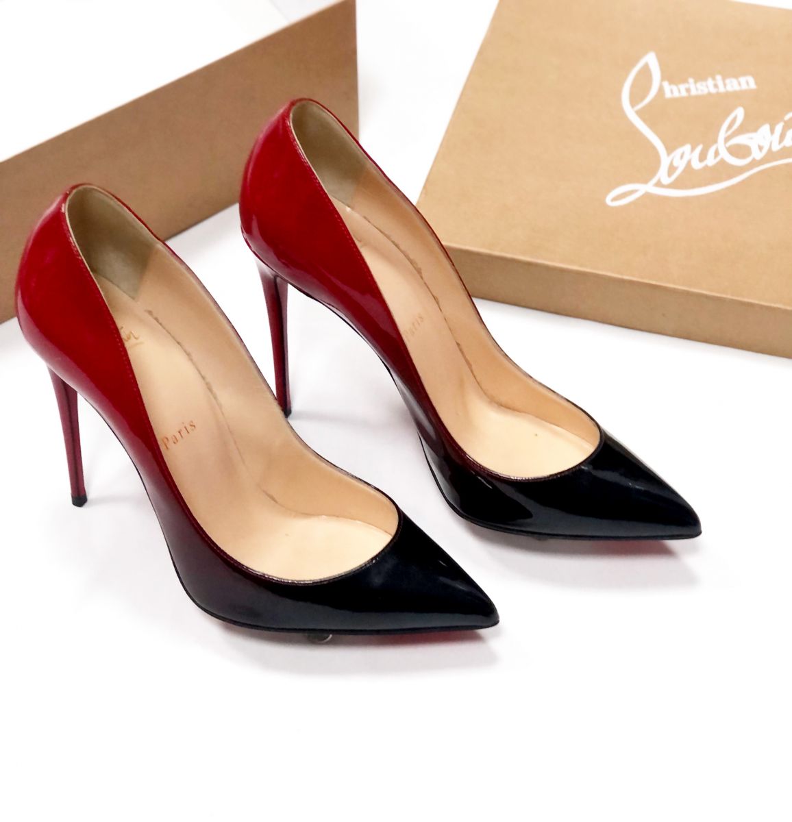 Туфли LOUBOUTIN размер 38.5 цена 15 385 руб 