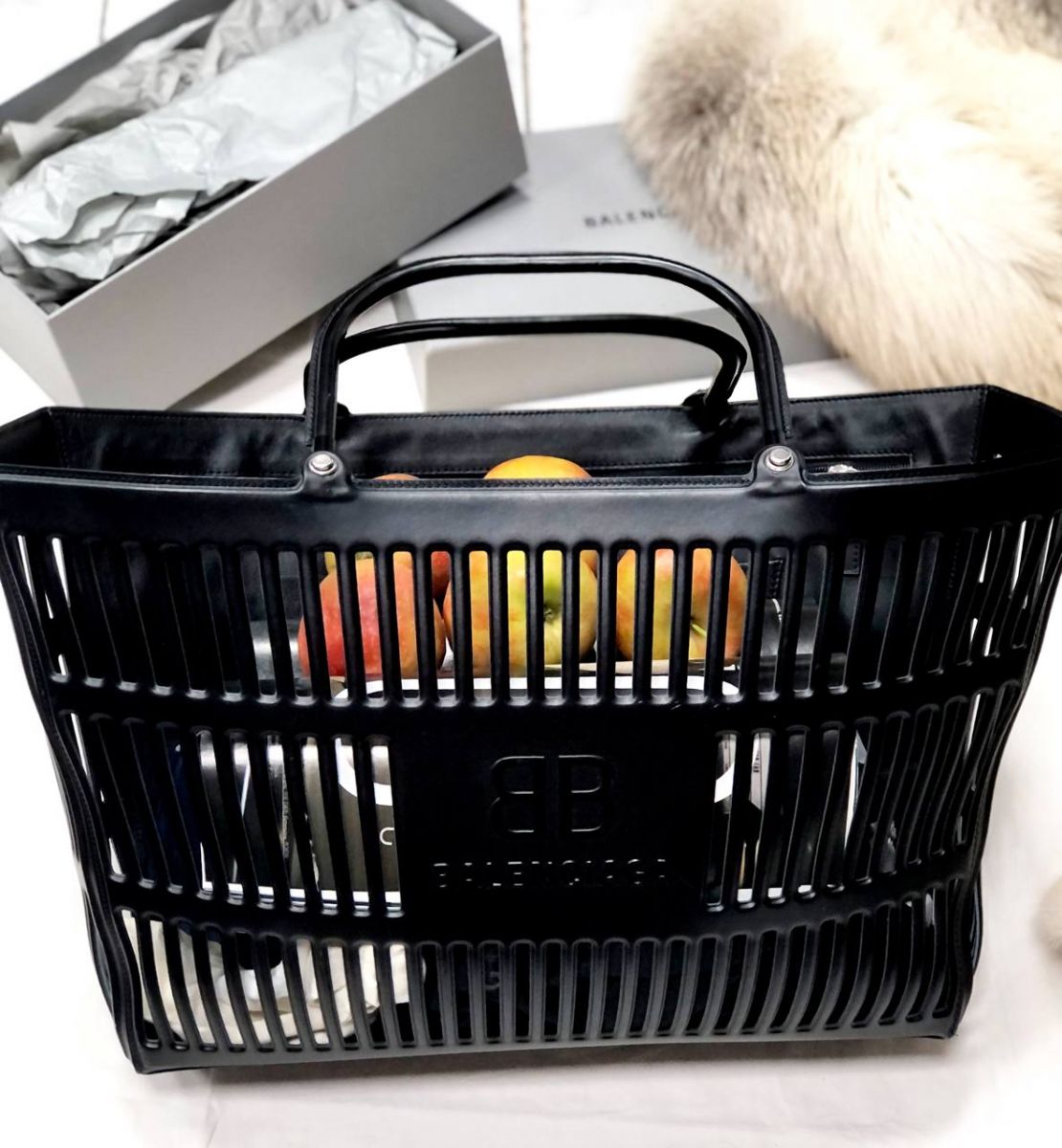 Сумка Balenciaga размер большой цена 78 275 руб