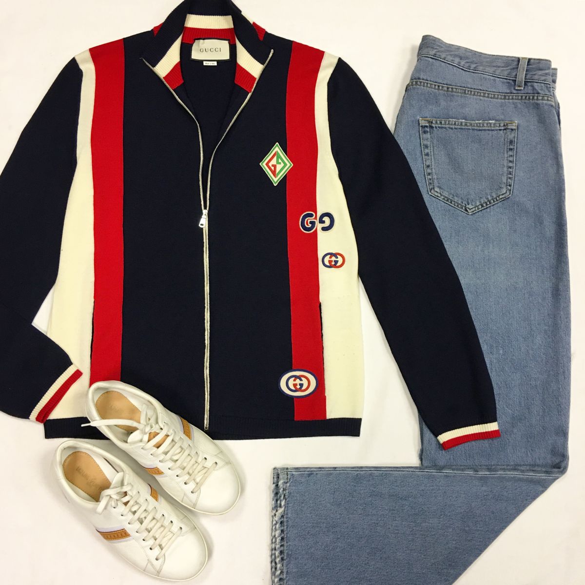 Кофта Gucci размер L цена 15 385 рубДжинсы Saint Laurent размер 36 цена 7 693 рубКеды Louis Vuitton размер 41 цена 10 770 руб