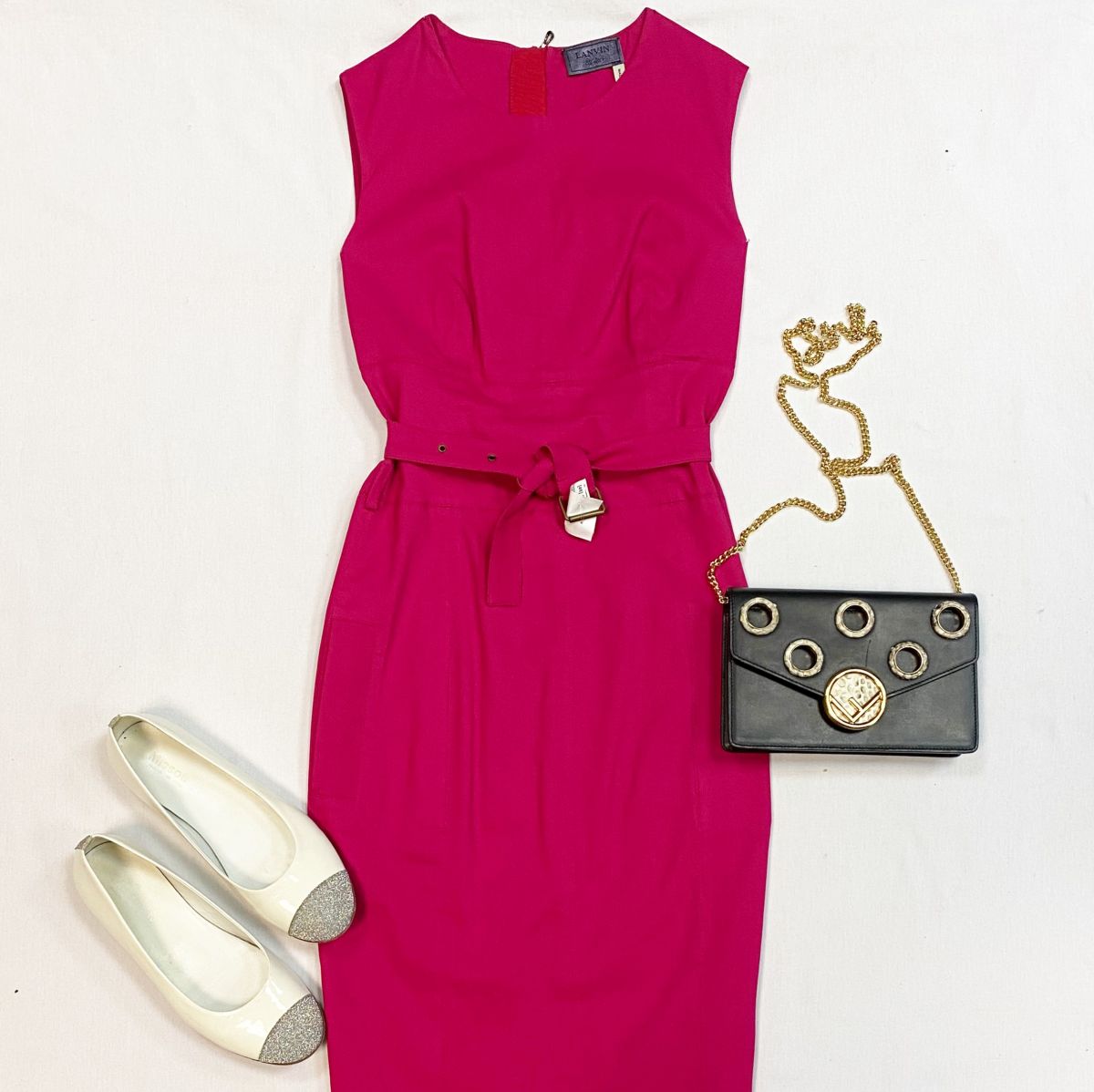 Платье Lanvin размер 38 цена 10 770 руб
Балетки размер 38 цена 3 077 руб
Сумка Fendi 