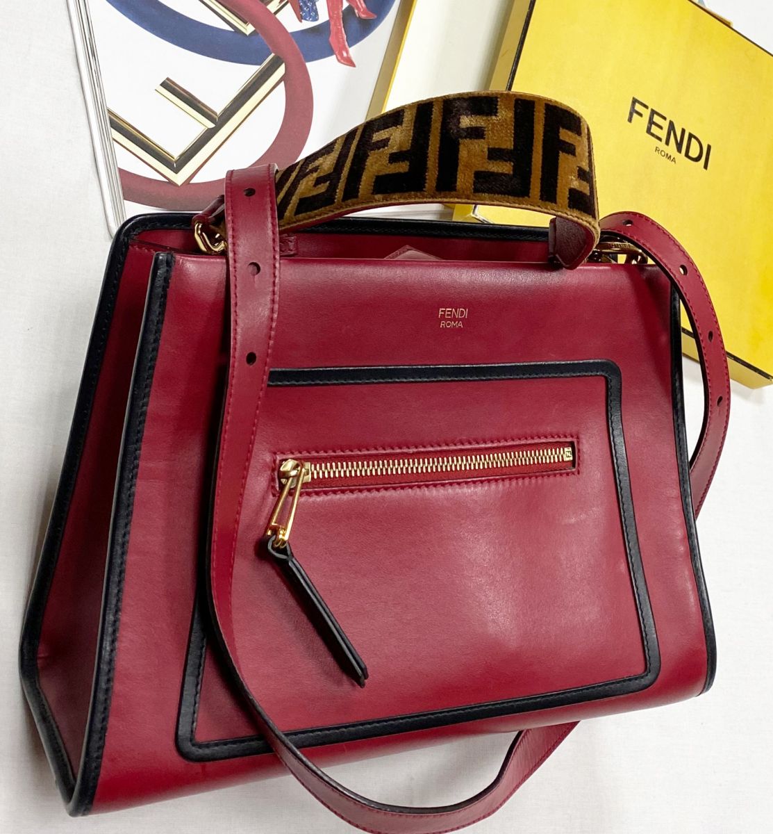 Сумка Fendi размер 25/20 цена 93 930 руб