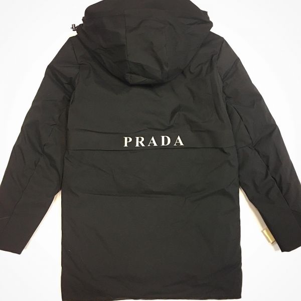 Пуховик Prada 