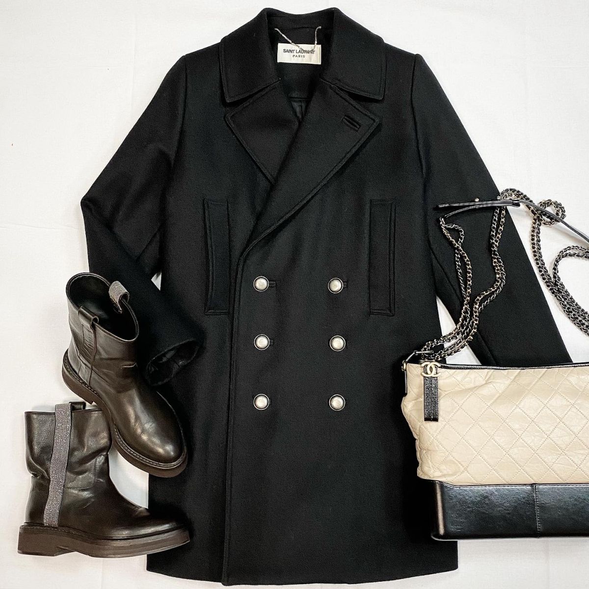 Пальто Saint Laurent размер 48 цена 30 770 руб Ботинки Brunello Cucinelli размер 36 цена 30 770 руб Сумка Chanel
