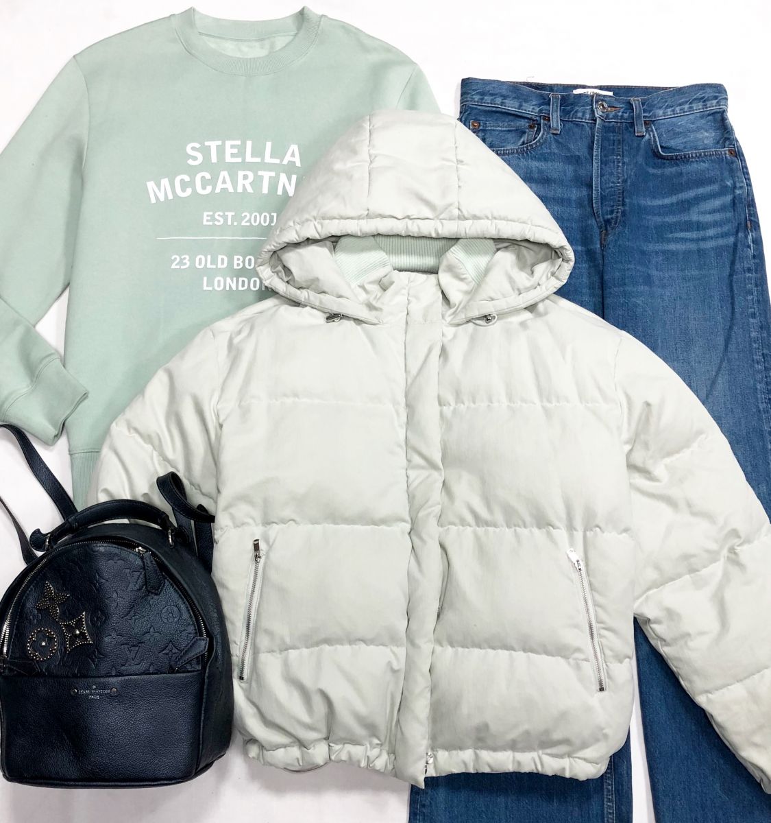 Куртка размер 42 цена 2 348 руб
Толстовка Stella McCartney размер 42 цена 9 393 руб
Джины Re / Bone размер 26 цена 1 566 руб
Рюкзак Louis Vuitton