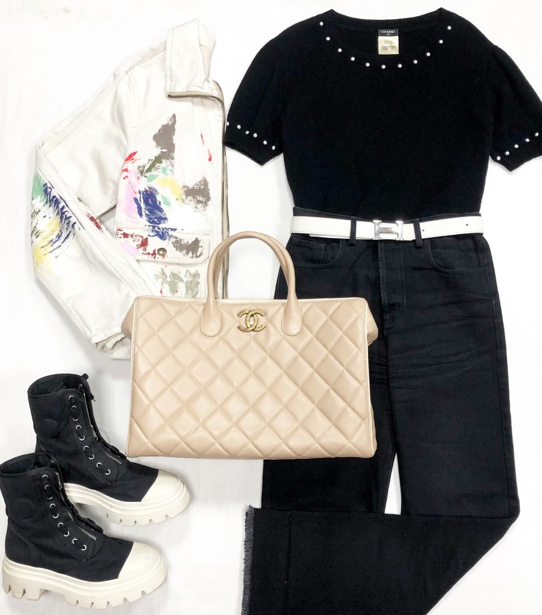 Кофта Chanel размер 40 цена 39 138 руб
Джинсы Celine размер 36 цена 15 655 руб
Ботинки Ash размер 37 цена 10 959 руб
Сумка AZ Chanel