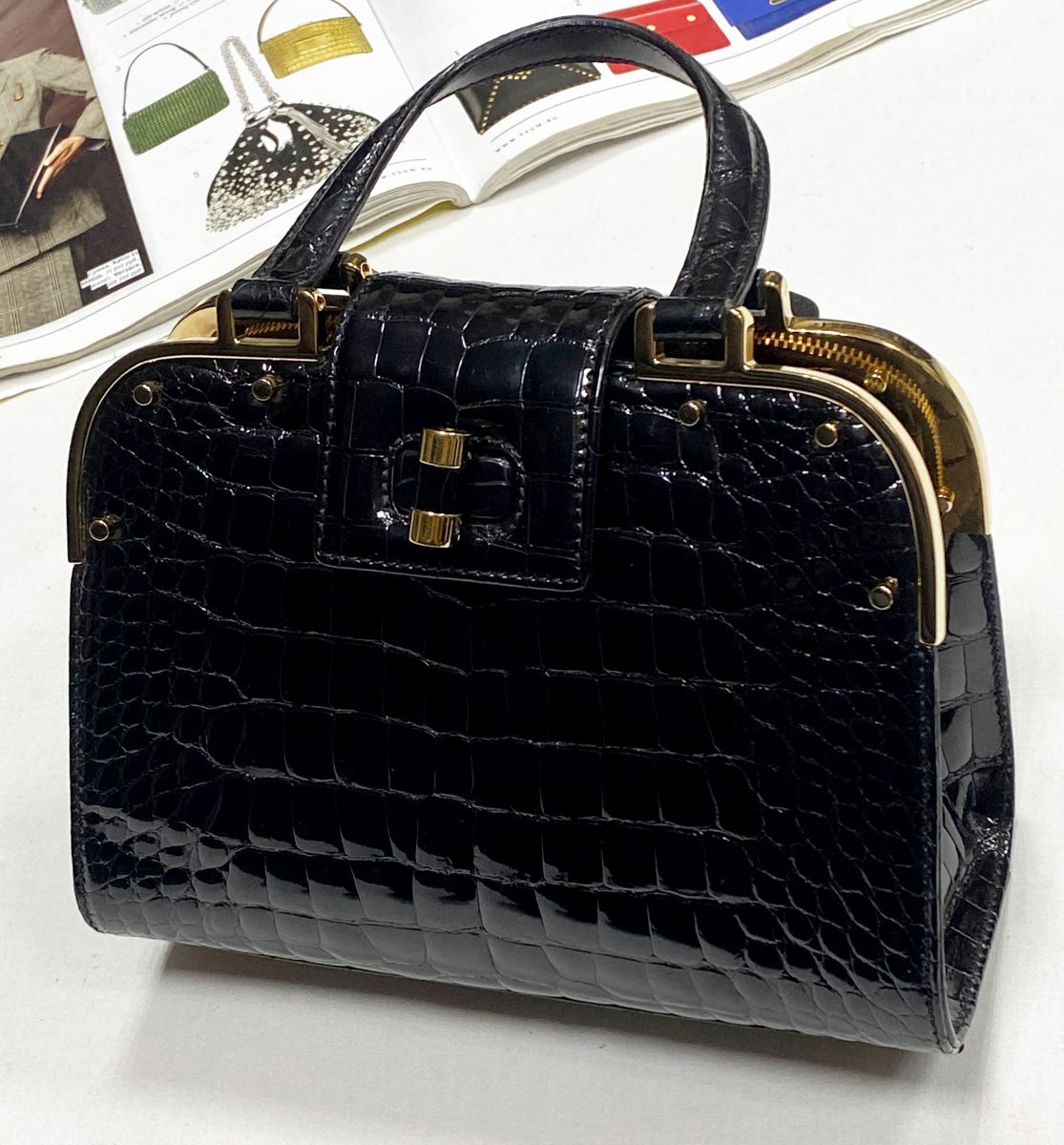 Сумочка Saint Laurent размер 21 /15 цена 78 275 руб
