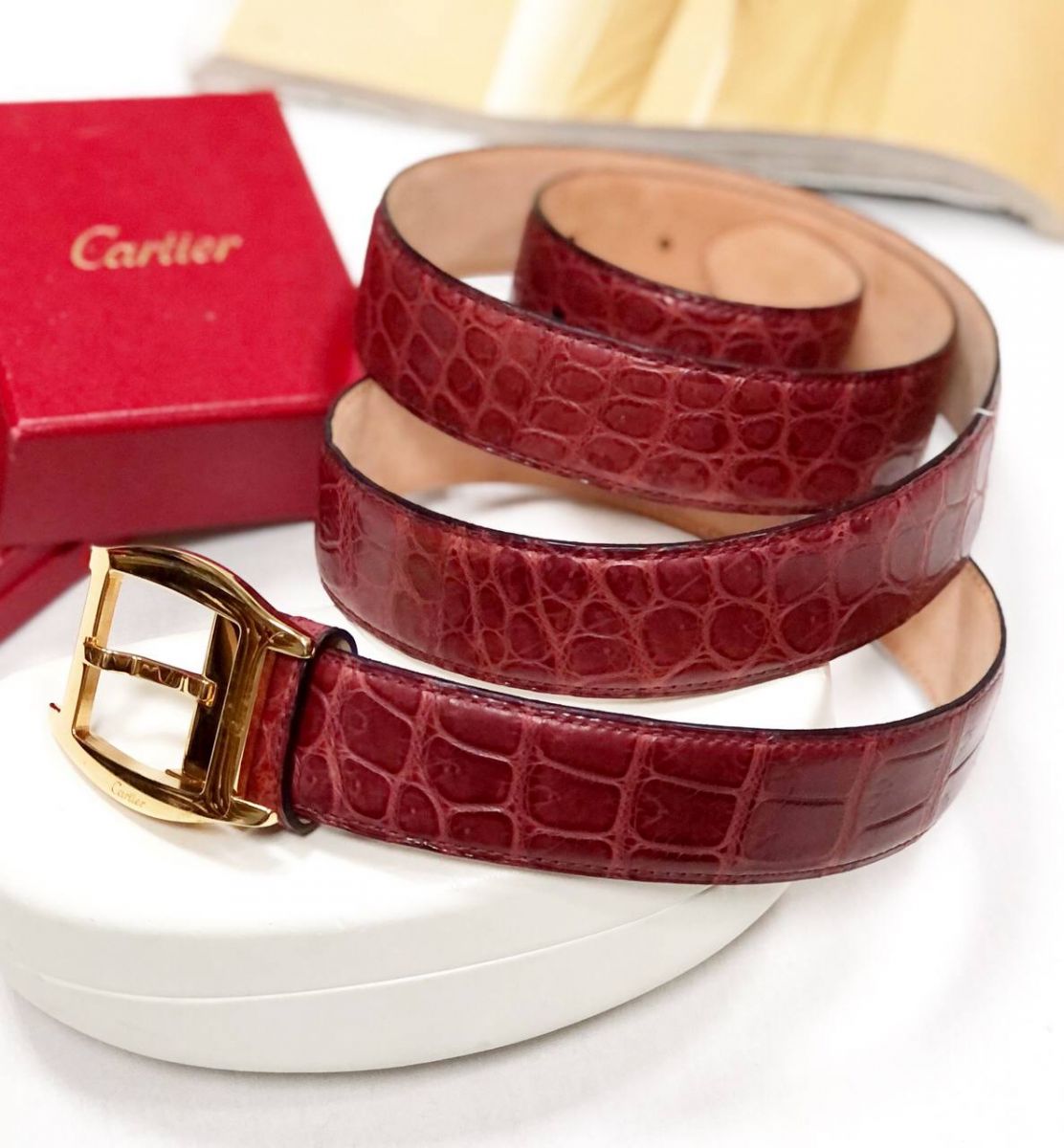 Ремень /крокодил/ Cartier цена 23 078 руб

