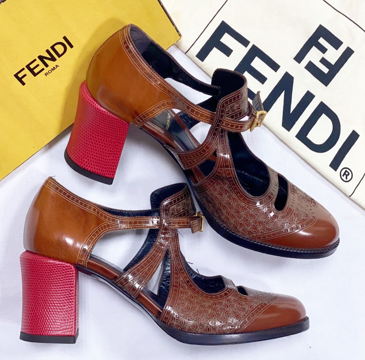 Туфли Fendi размер 38 цена 20 352 руб