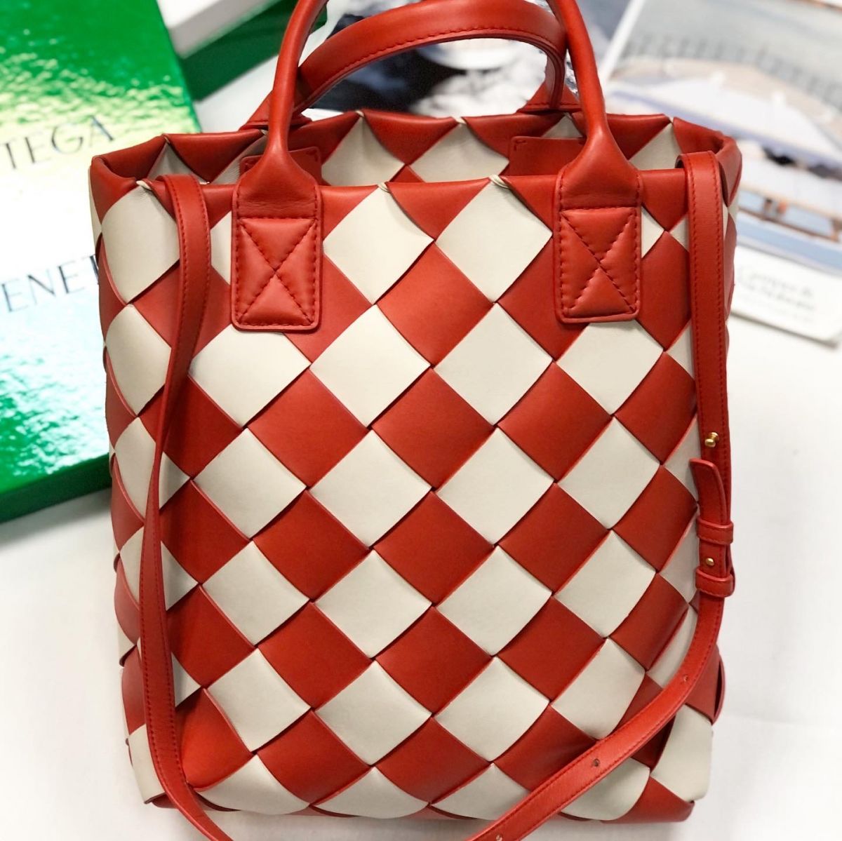 Сумка Bottega Veneta размер 28/34 цена 123 080Руб