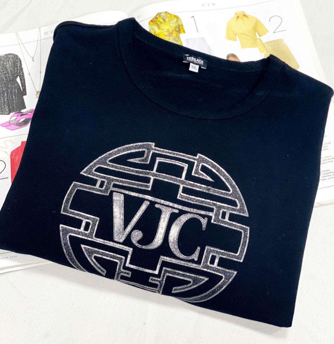 Футболка Versace размер XL цена 4 697 руб
