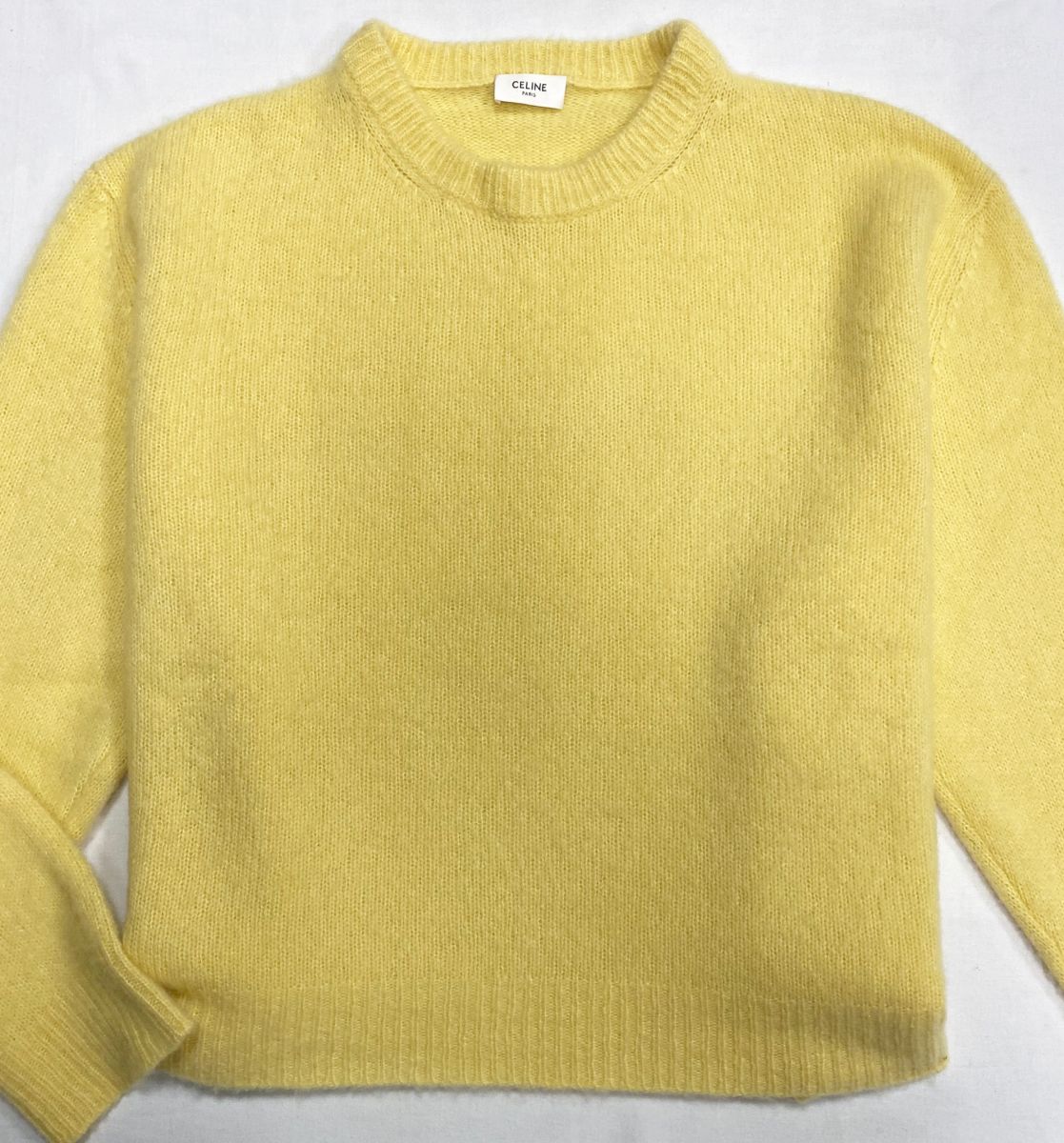 Кофта/ кашемир/ Celine размер S цена 31 310 руб
Лоферы /на меху/ Loro Piana размер 38.5 цена 46 965 руб