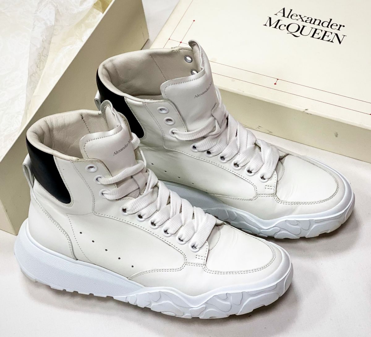 Кроссовки Alexander McQueen размер 40 цена 31 310 руб 