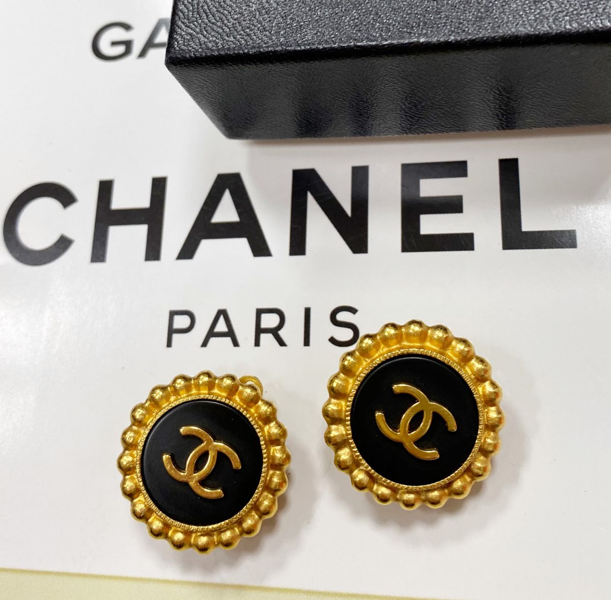 Клипсы Chanel цена 70 448 руб