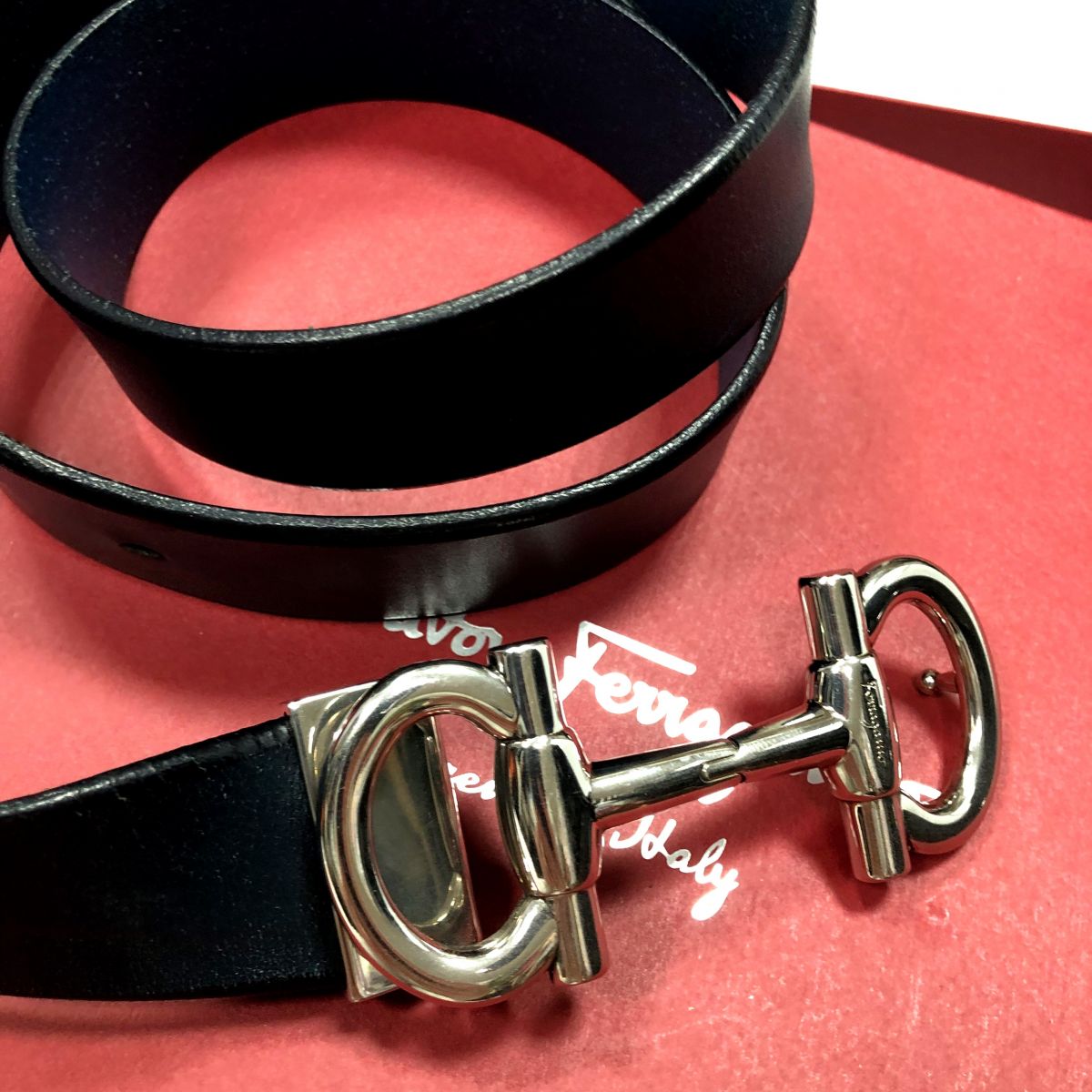 Ремень Salvatore Ferragamo цена 14 090 руб