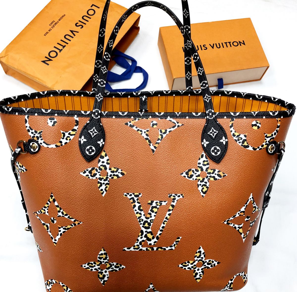 Сумка Louis Vuitton размер большой цена 156 554 руб