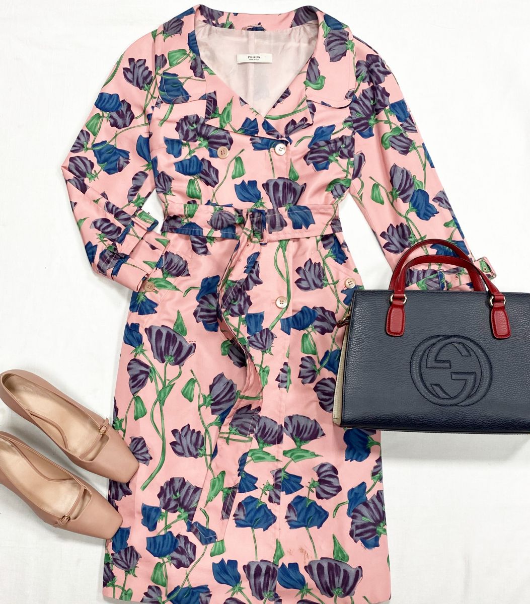 Плащ Prada размер 40 цена 18 786 руб
Туфли Max Mara размер 37 цена 23 483 руб
Сумка Gucci 
