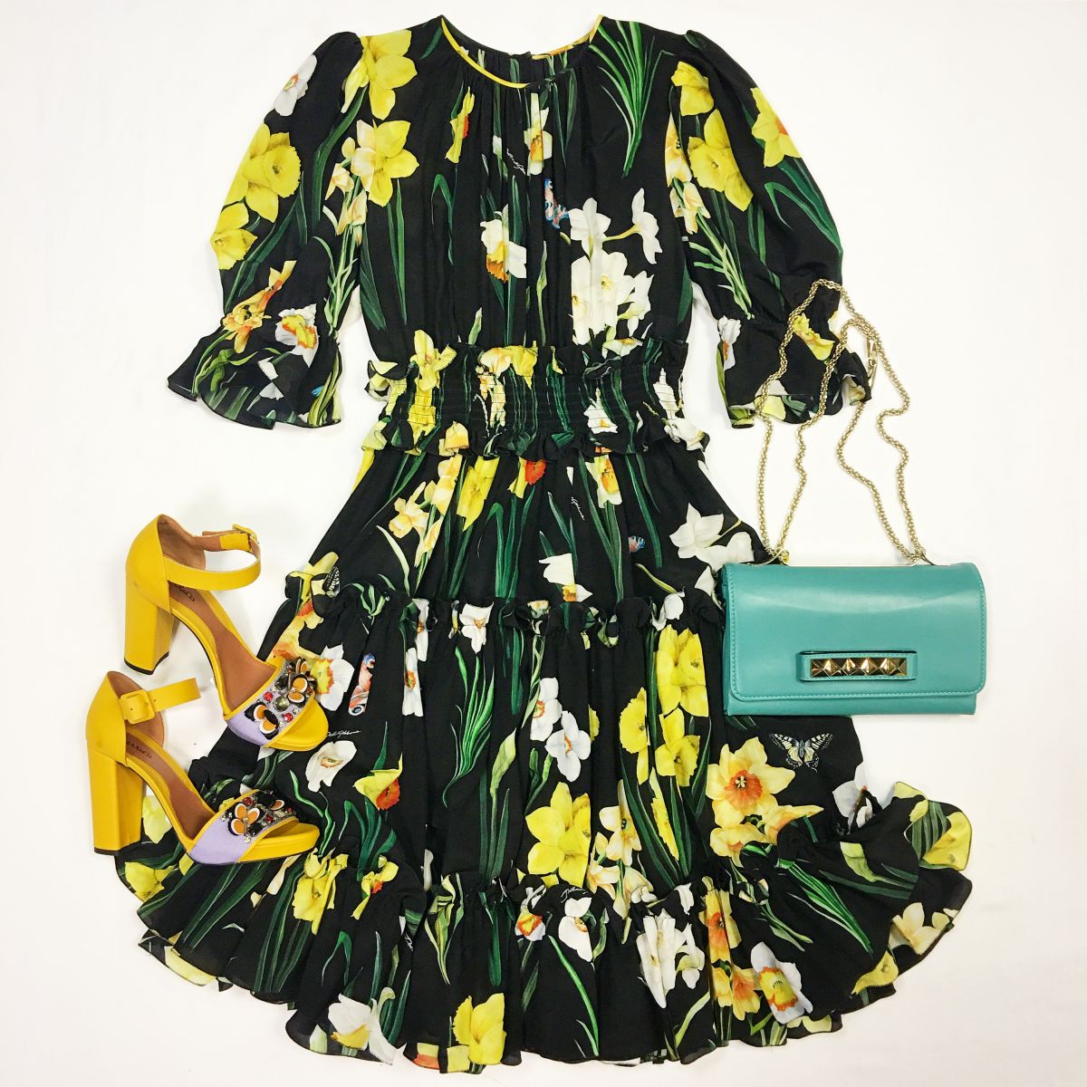 Платье / шёлк / Dolce Gabbana  размер 40 цена 23 078 руб Босоножки Max&amp;Co размер 39 цена 7 693 рубСумка Valentino 