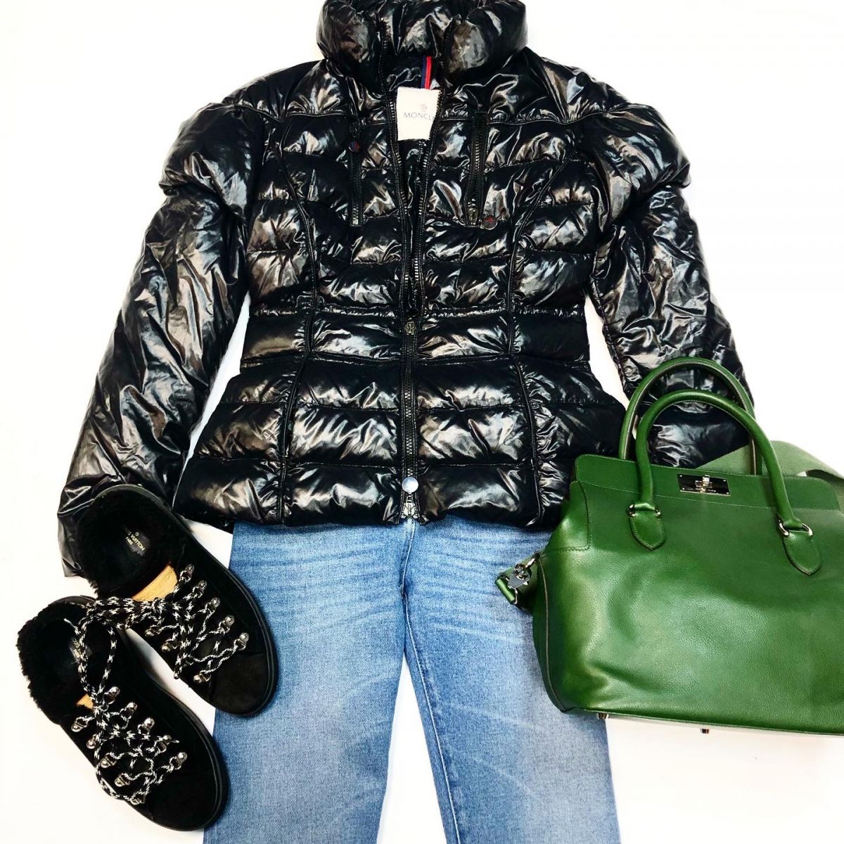 Куртка Moncler размер 1 цена 7693 руб Джинсы Valentino размер 29 цена 12 308 руб Сумка Hermes