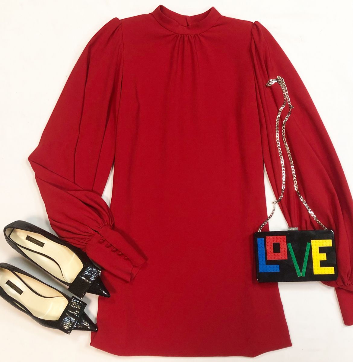 Платье Maltseva Style размер 42 цена 18 462 рубТуфли Louis Vuitton размер 38.5 цена 23 078 рубСумка Love