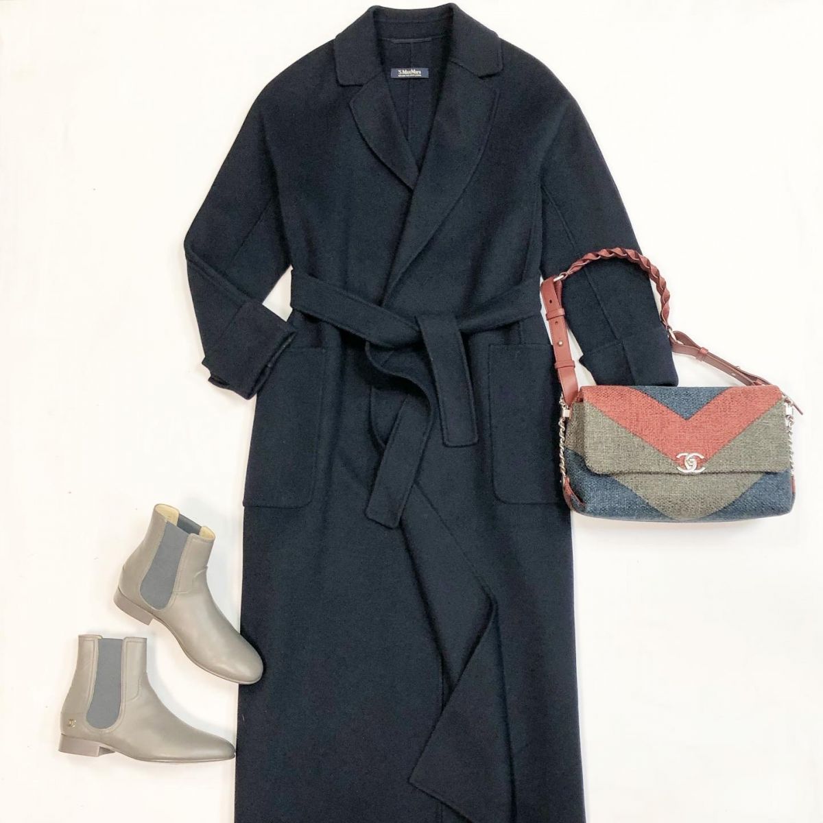 Пальто Max Mara размер 38 цена 38 463 рубБотинки Chanel размер 37 цена 46 155 руб Сумка Chanel
