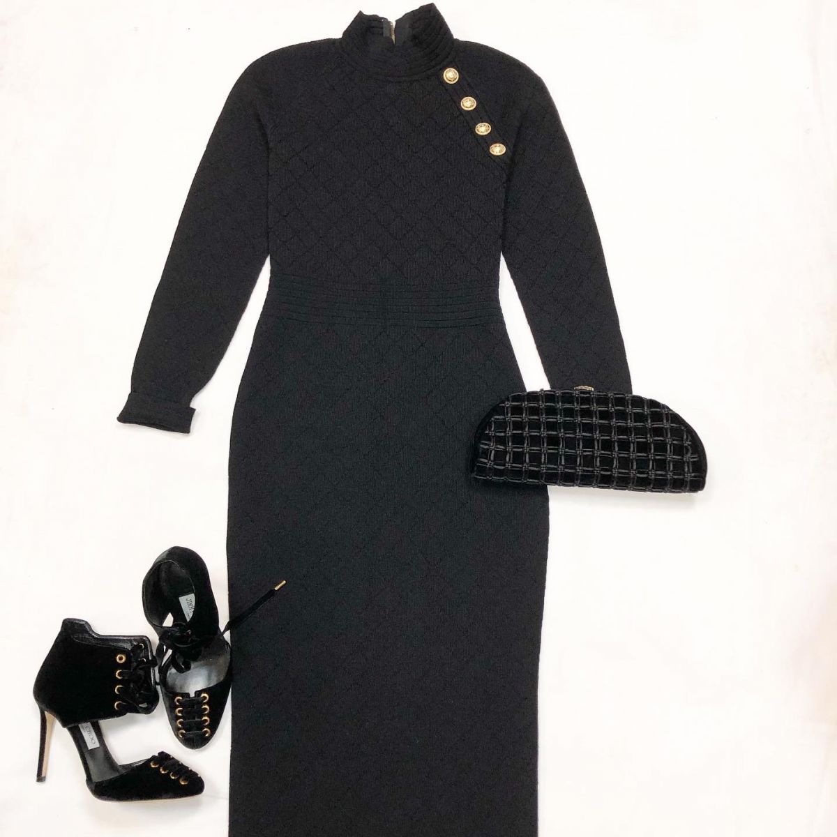 Платье Balmain размер 42 цена 23 078 руб Клатч Chanel