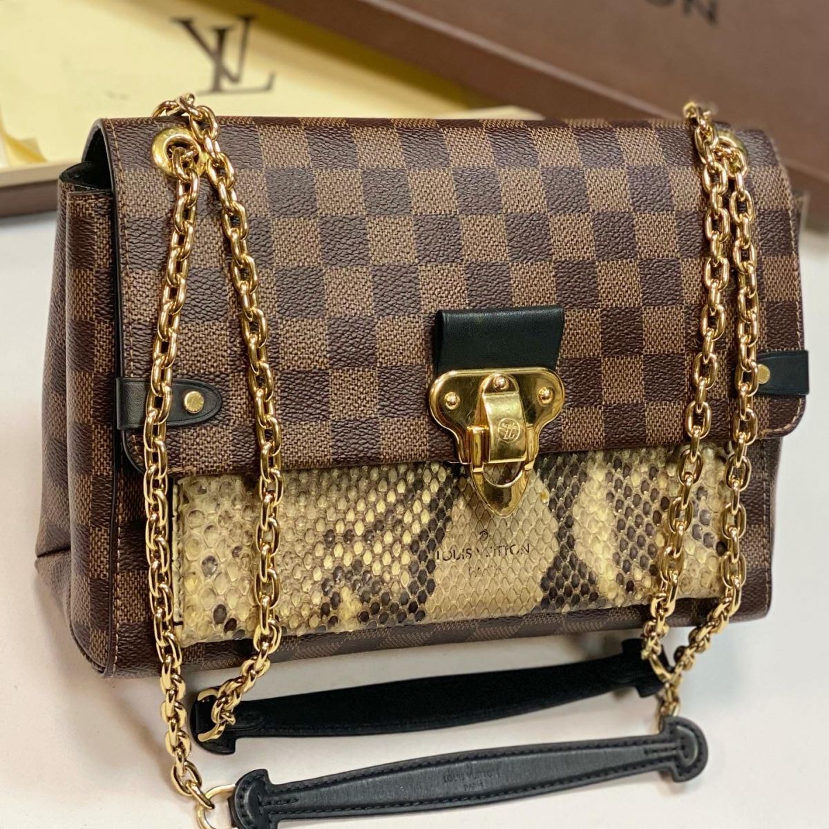 Сумка Louis Vuitton размер 25/15 цена 138 463 руб 