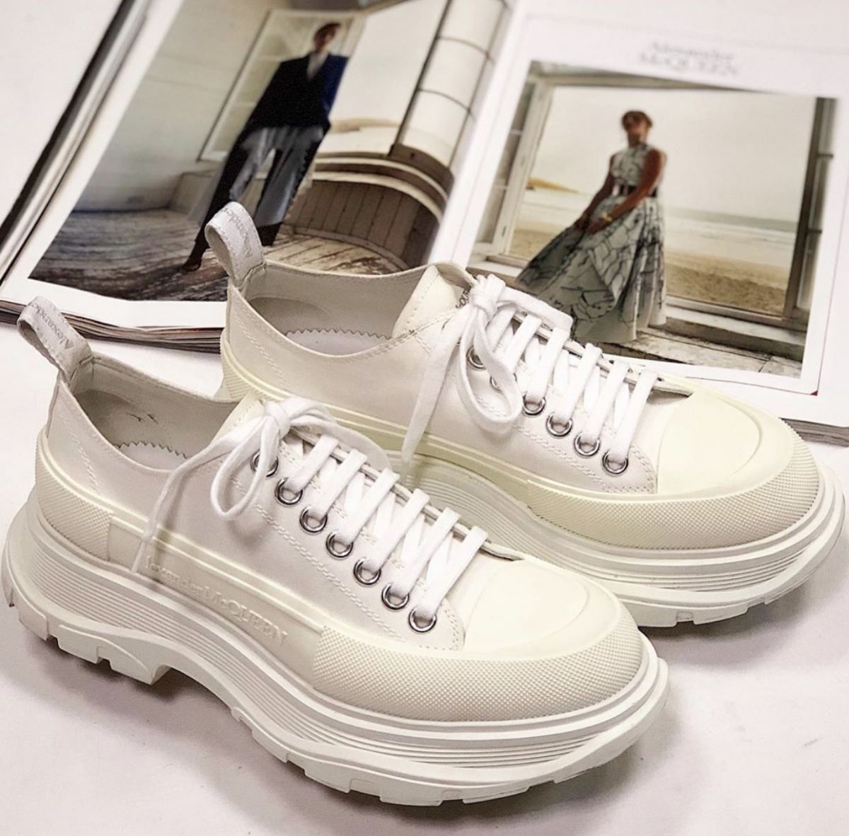 Кроссовки Alexander McQueen  размер 38 цена 23 077 руб
