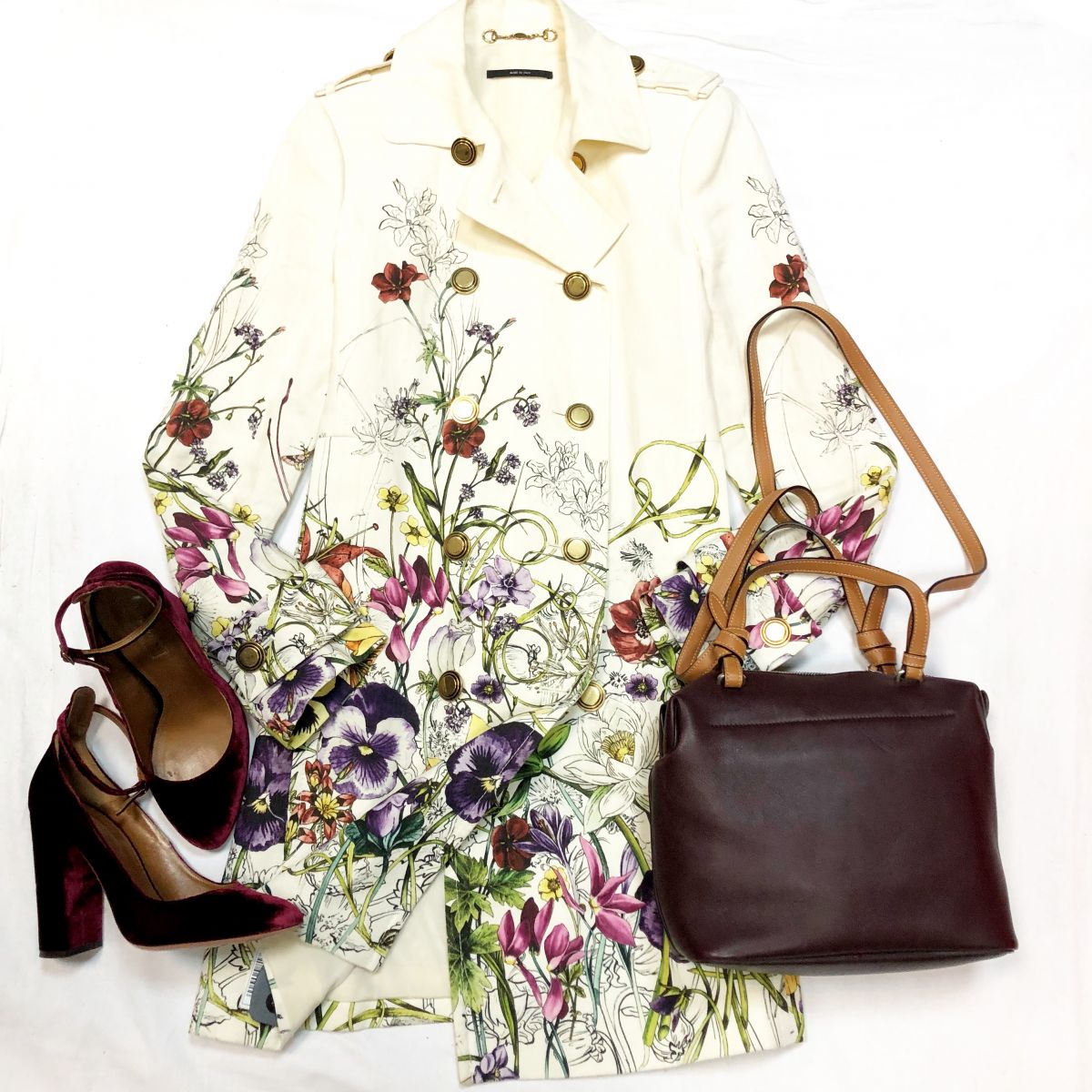 Пальто GUCCI размер 40 цена 38 463 руб 
Сумка CELINE