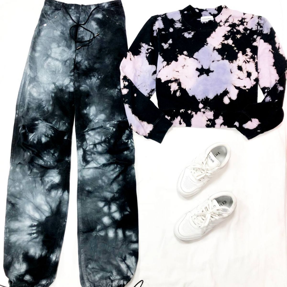 Кофта COTTON CITIZEN размер S цена 4 616 руб 
Брюки размер М цена 15 385 руб 
Кеды Celine размер 35 цена 15 385 руб