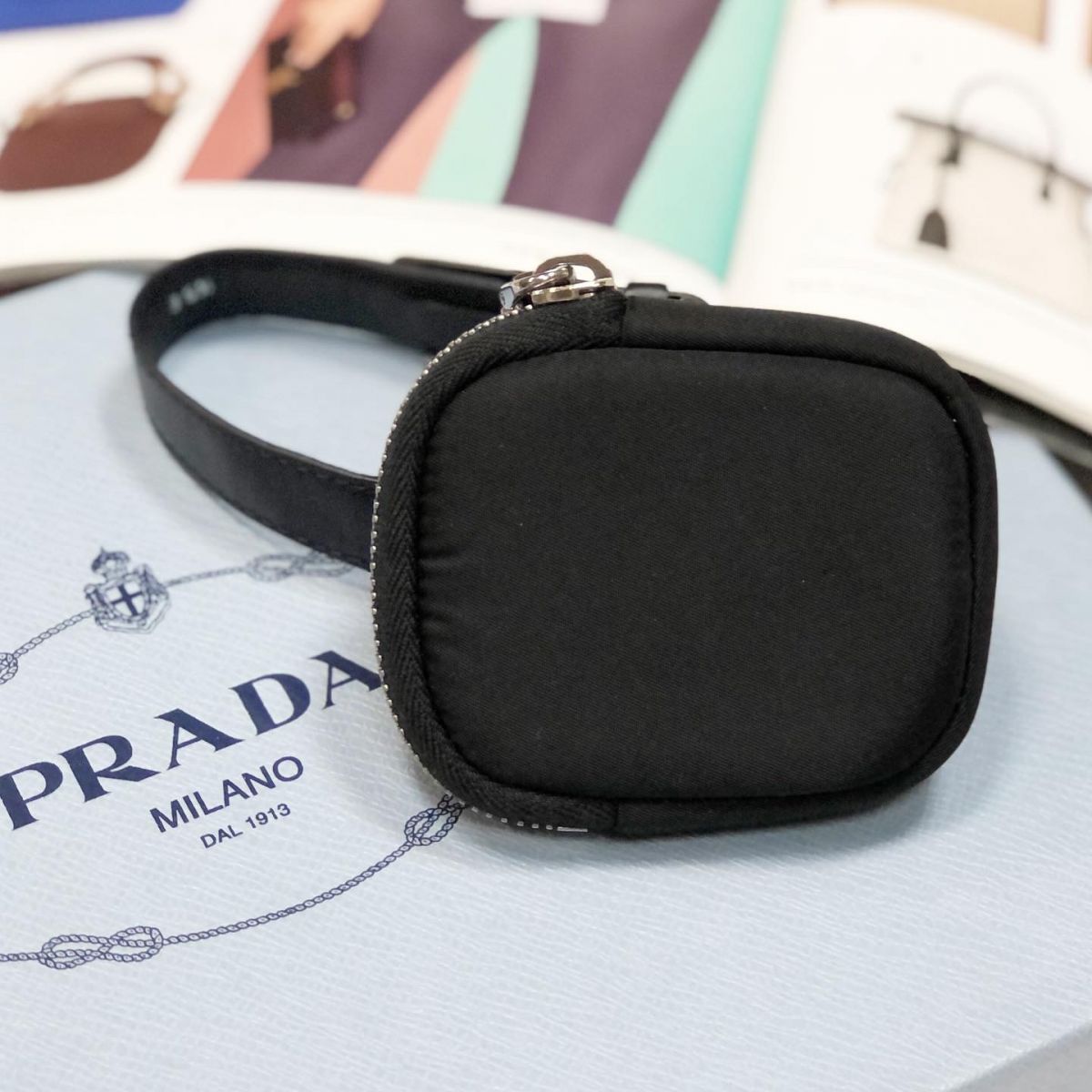 Кошелёк для мелочи Prada размер 8/7 цена 5 385 руб 