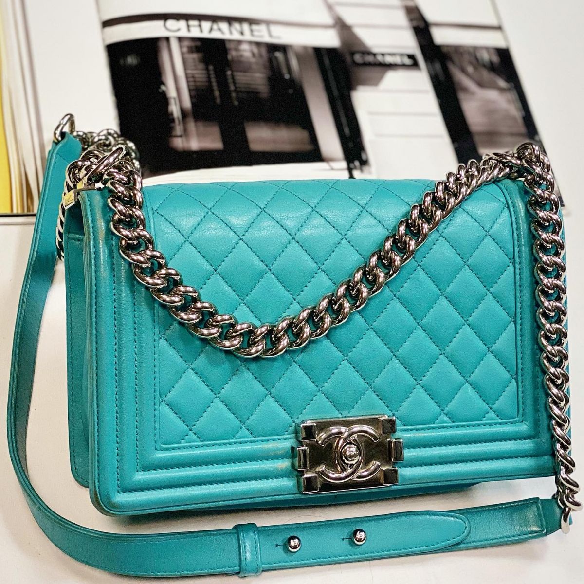 Сумка Chanel размер 25/15 цена 307 700 руб 