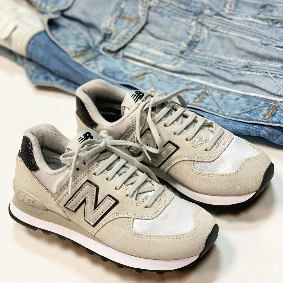 Кроссовки New Balance размер 37.5 цена 6 154 руб / новые / 