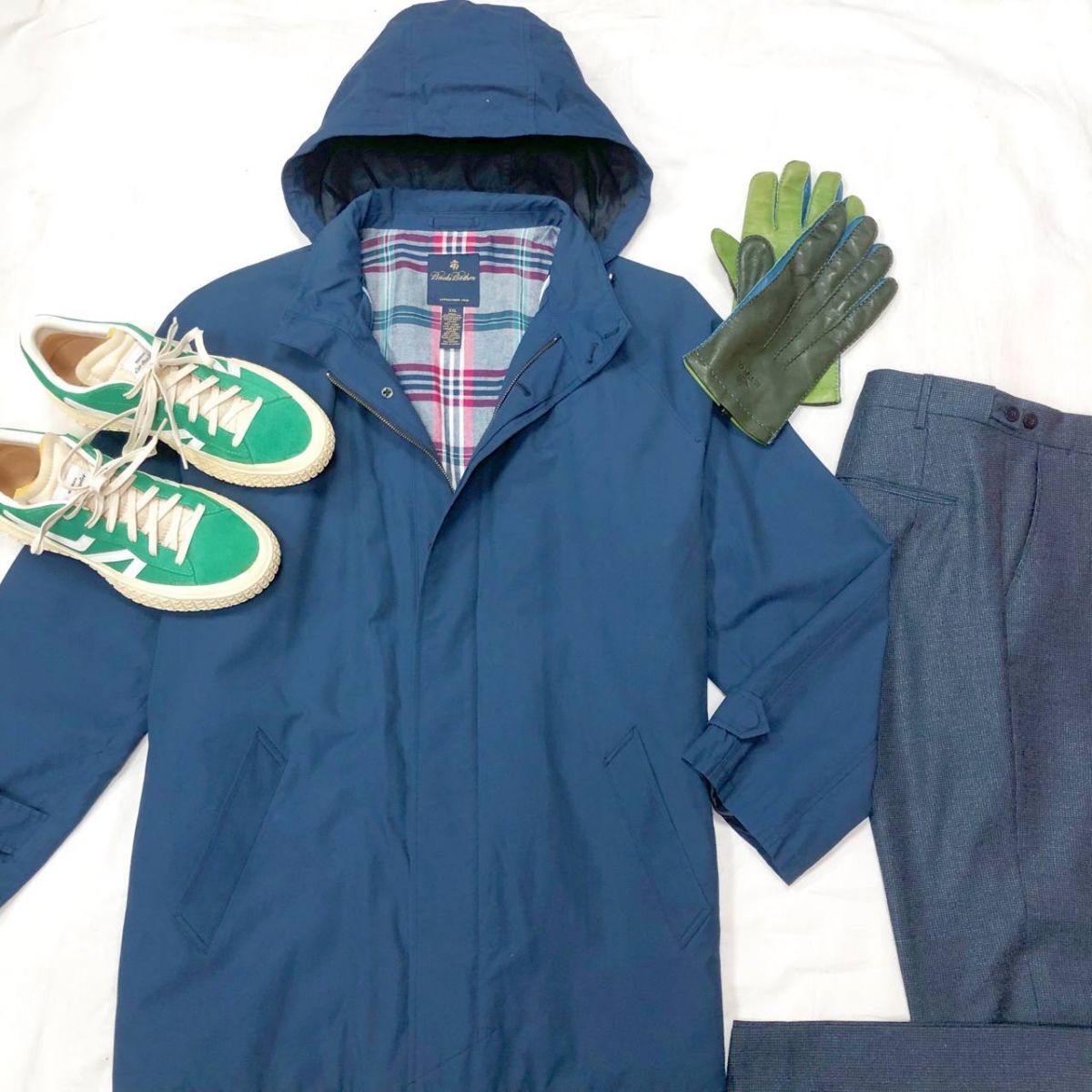 #Mechtamen
Парка BROOKS BROTHERS 1818 размер XXL цена 10 959 руб 
Брюки MEUCHI 1915 размер 48 цена 4 697 руб 
Кеды BRANDBACK