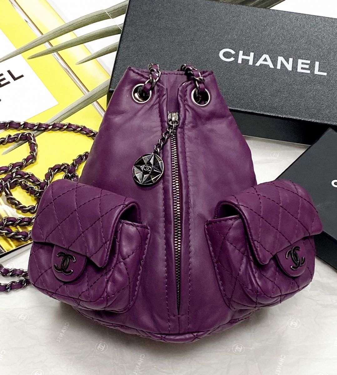 Сумочка-Рюкзак Chanel размер 16/20 цена 125 240 руб
